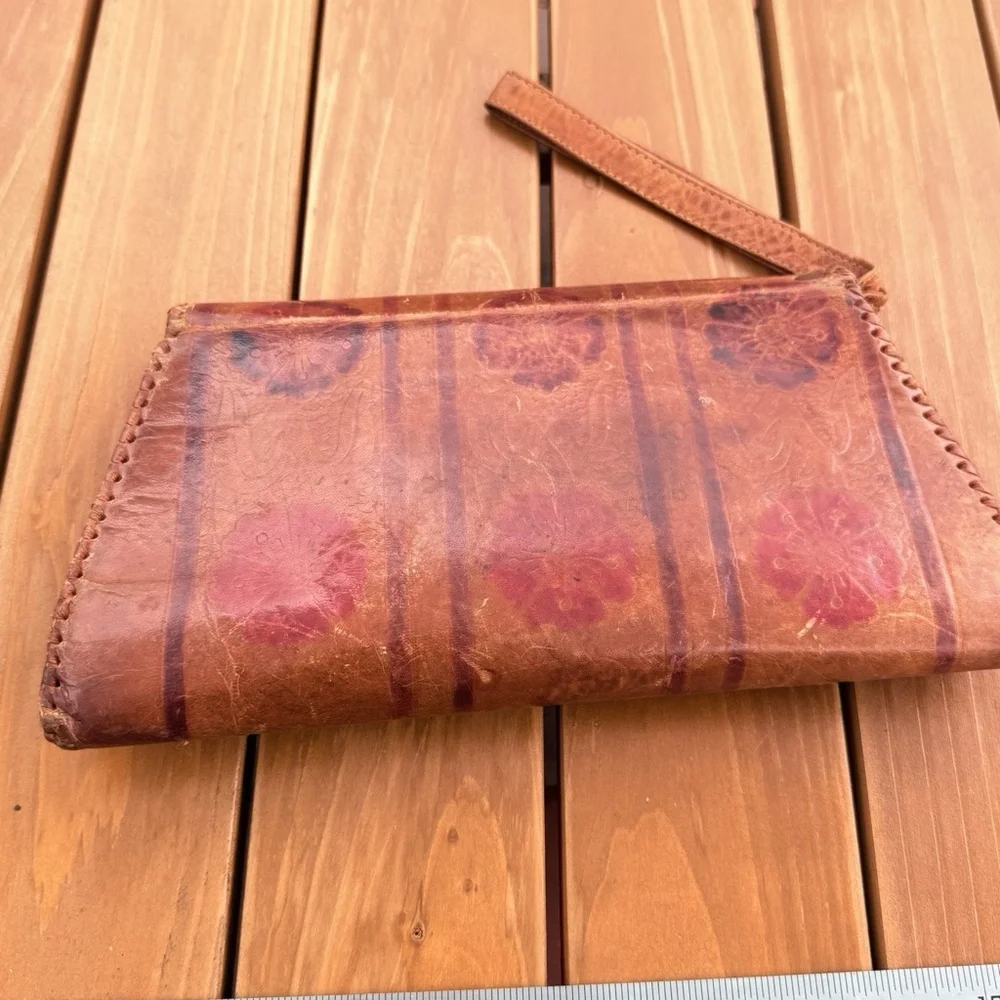 Vintage 70s Medium Leather Handtooled Handpainted Clutch Bag Handbag